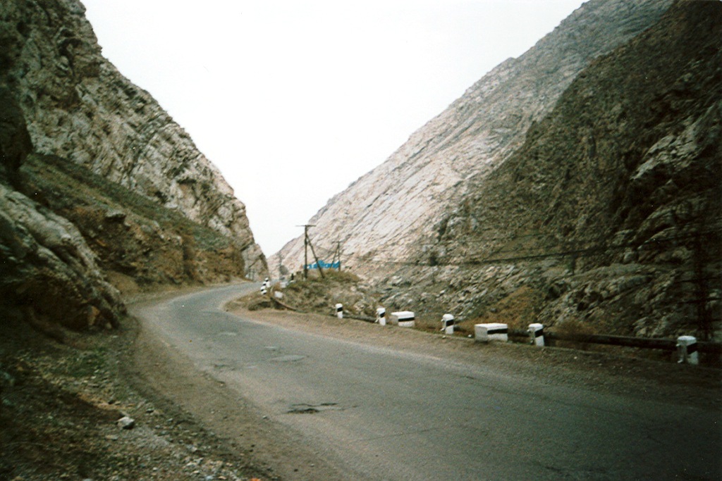 Кадамжайское ущелье, 2007 год.