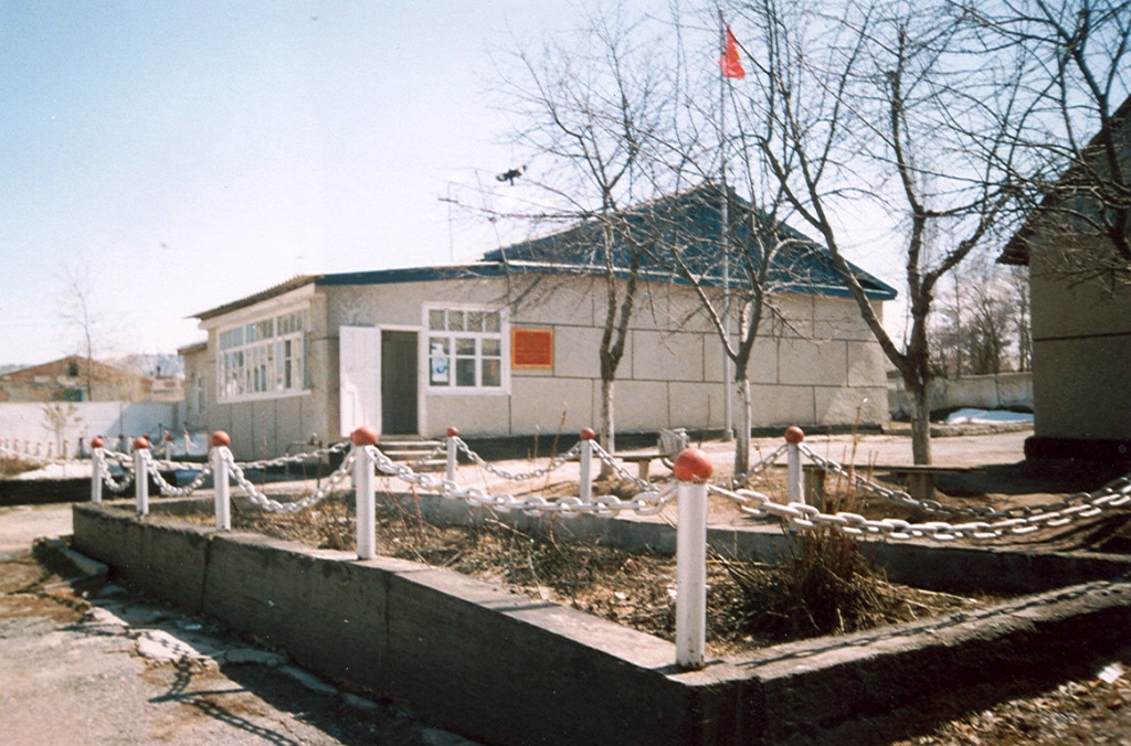 Здание милиции, Хайдаркан, 2007 год.