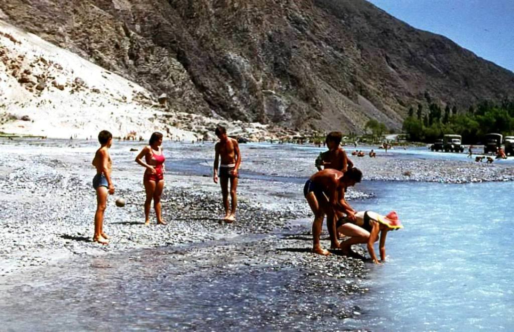 В верховьях Шахимардан-Сая, 1973 г.