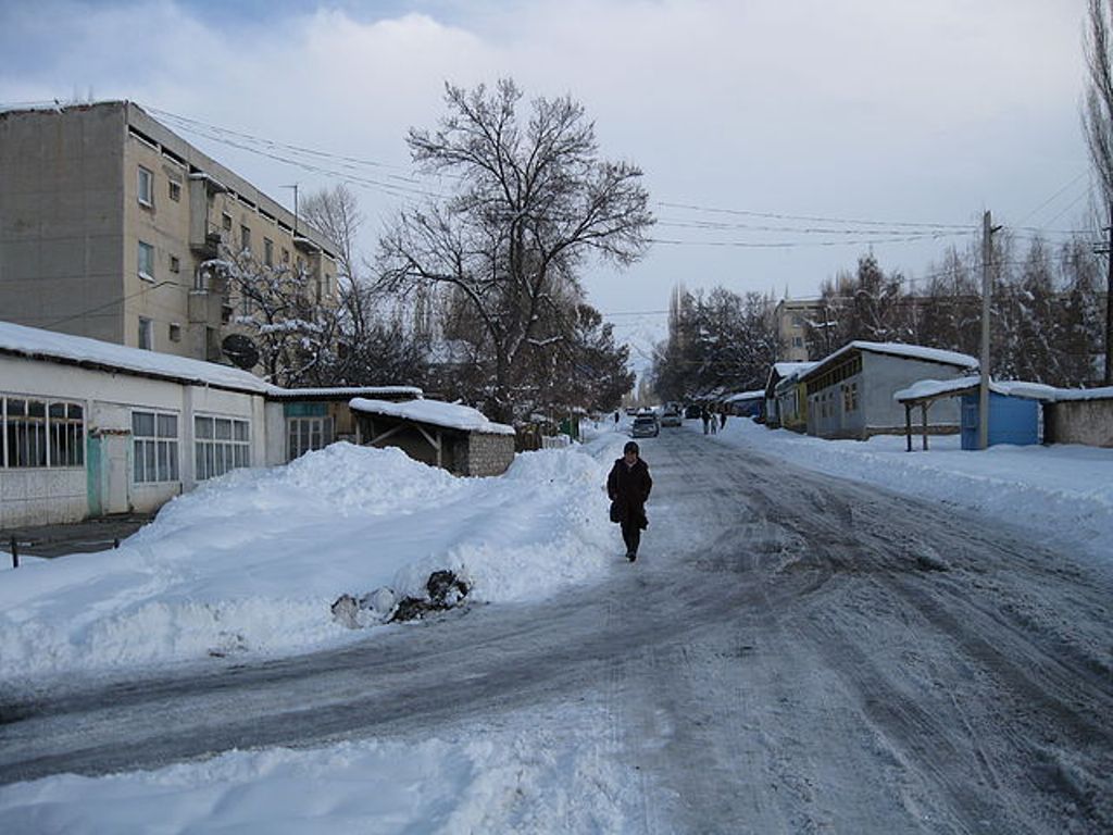 Улица Горняков вверх от улицы Крупской.